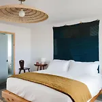Daunts Albatross Motel