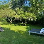 Walk To Beach - Bright, Pond-Facing 2Br Leisurama