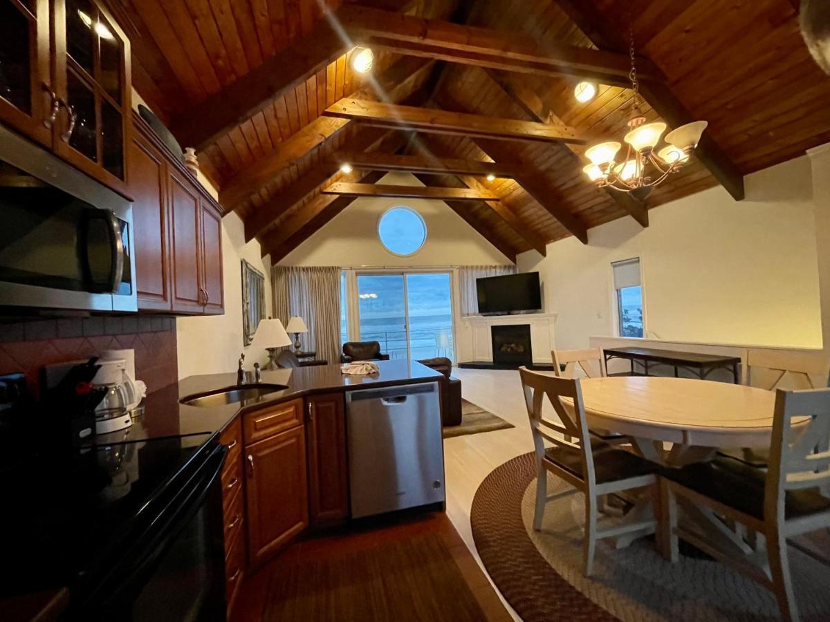 Aparthotel & Captain's Quarters