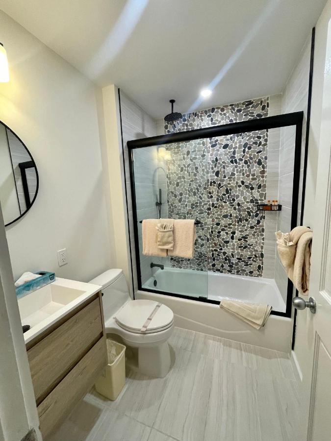 & Captain's Quarters Aparthotel Montauk