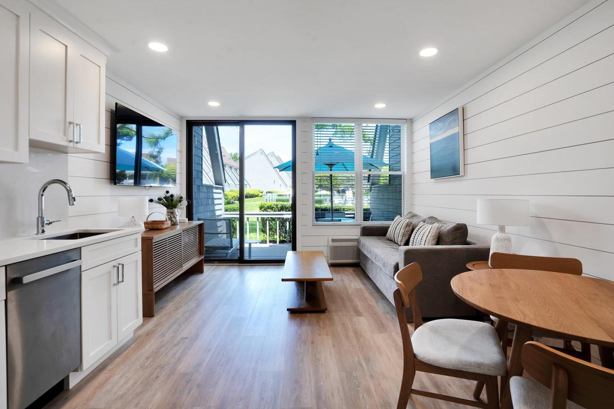 The Surf Club