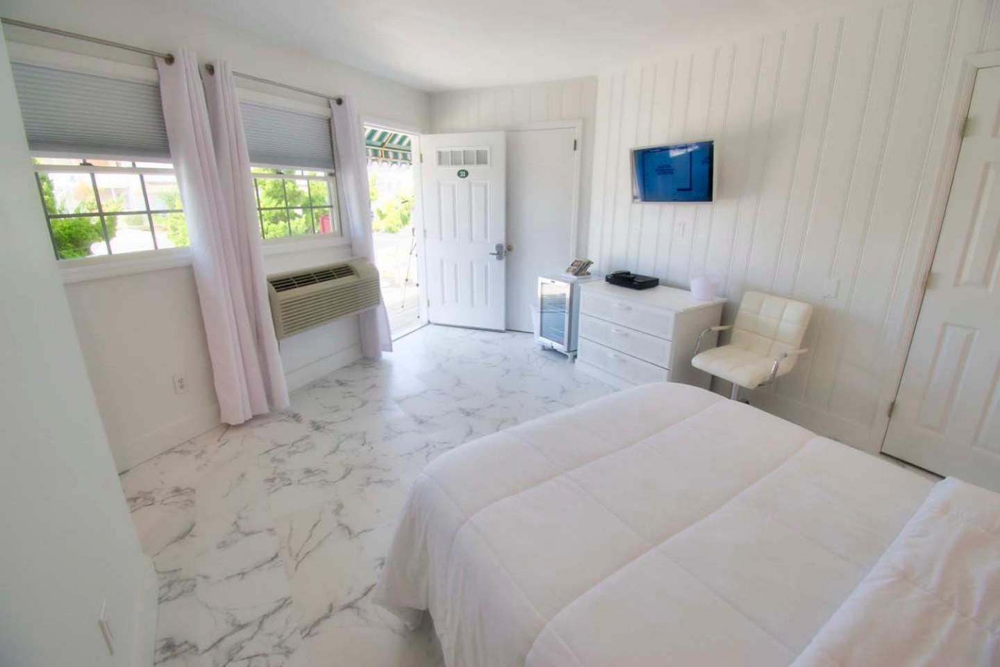 The Sunset Hotel Montauk
