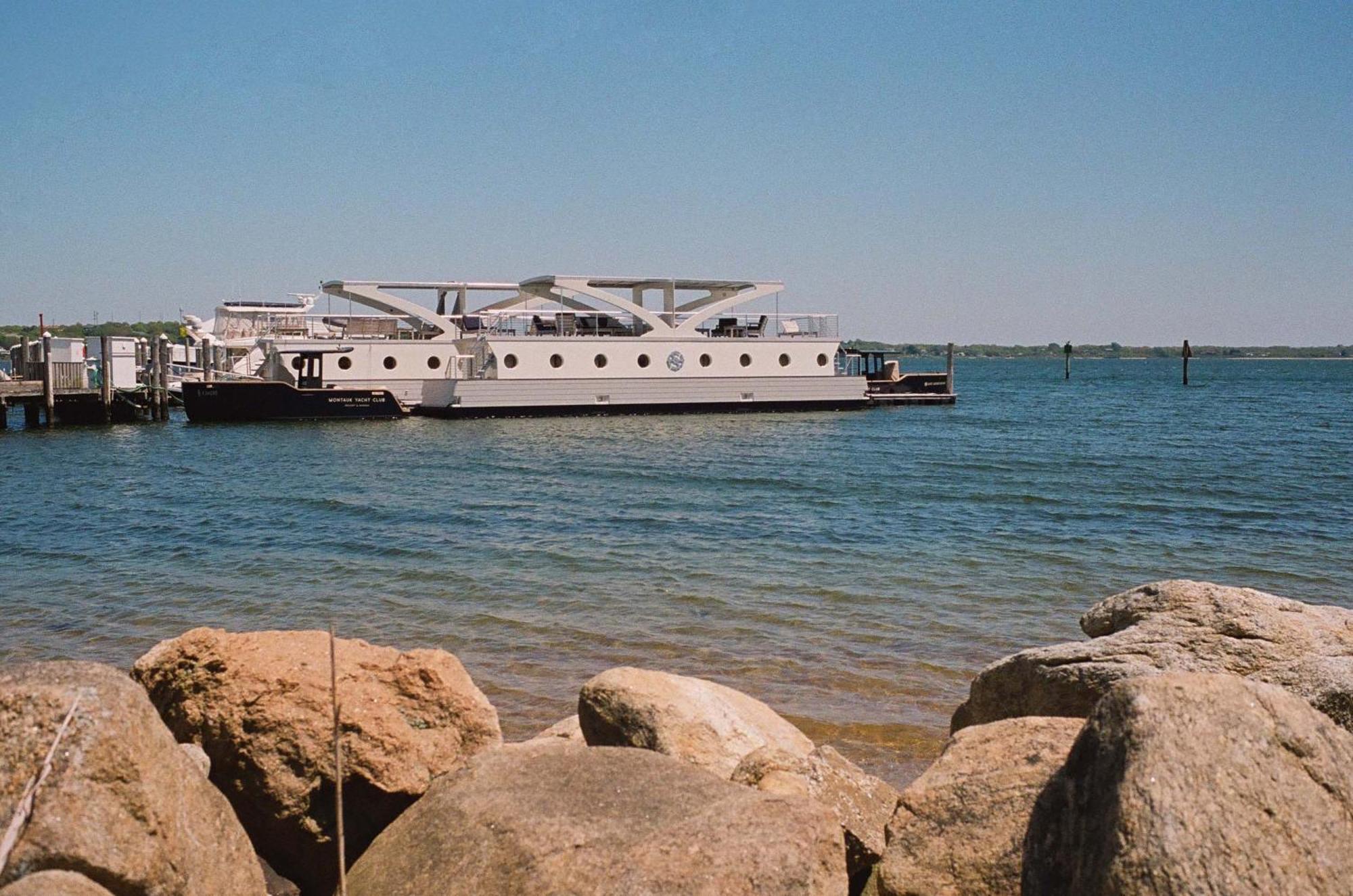 Resort Yacht Club 4*