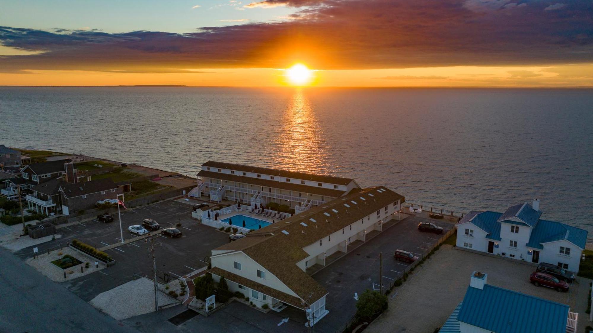 Hotel Sun And Sound