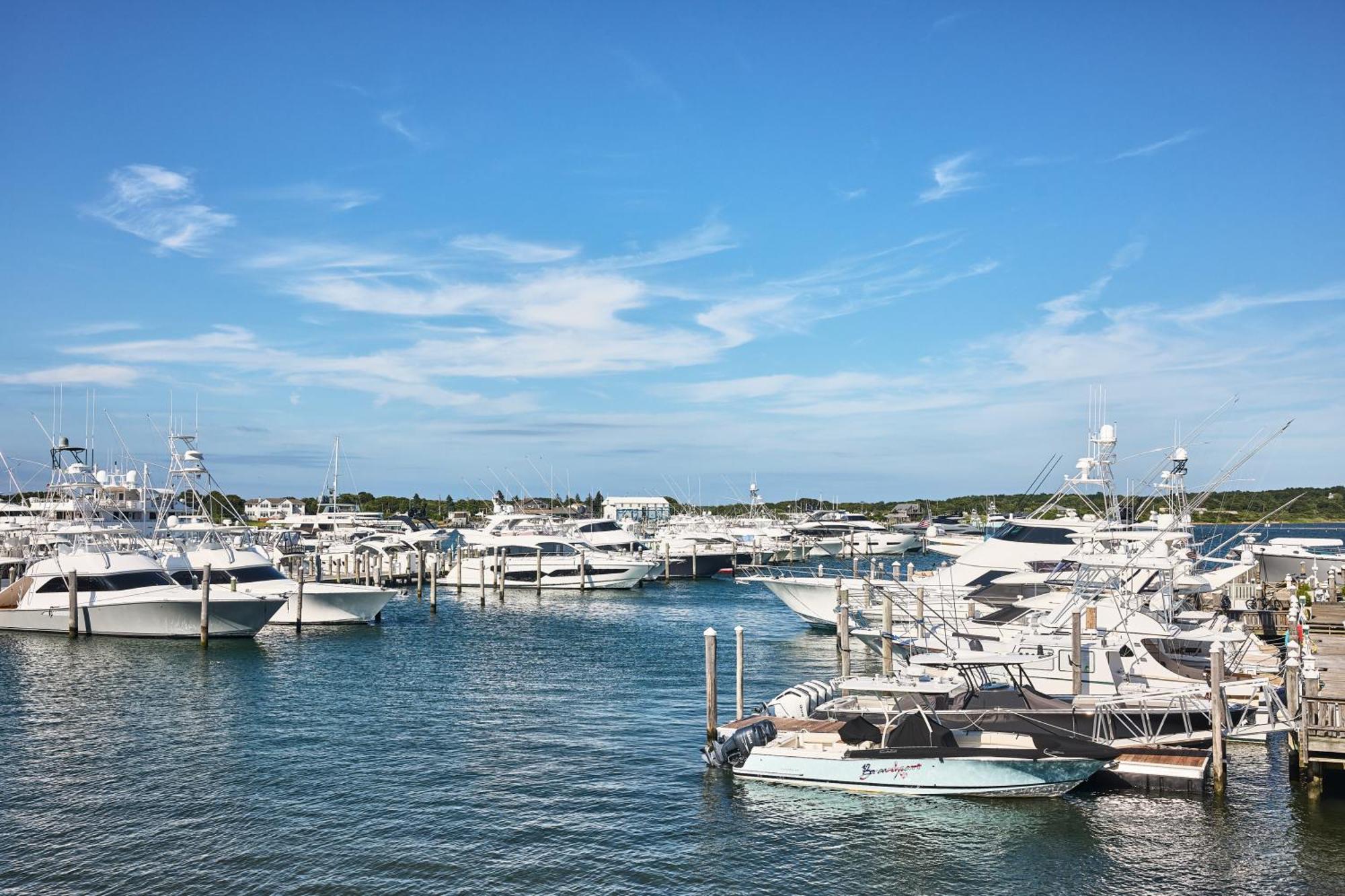 Yacht Club Resort
