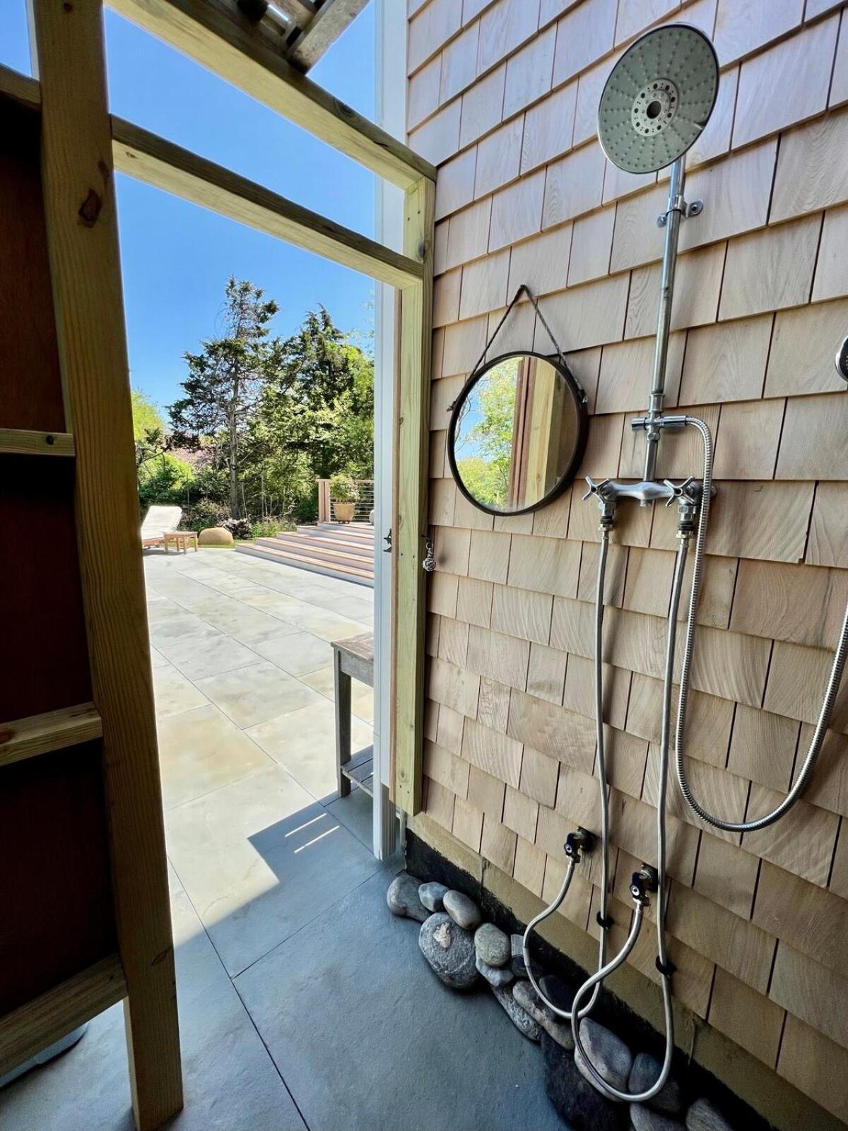 Hilltop Haven In W Pool, Family Friendly *