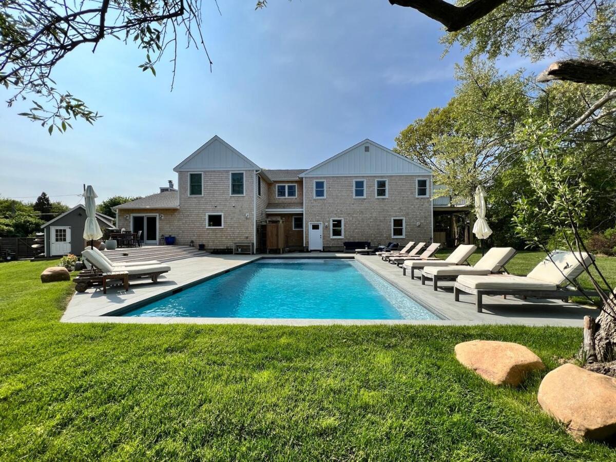 Hilltop Haven In W Pool, Family Friendly Holiday home Montauk
