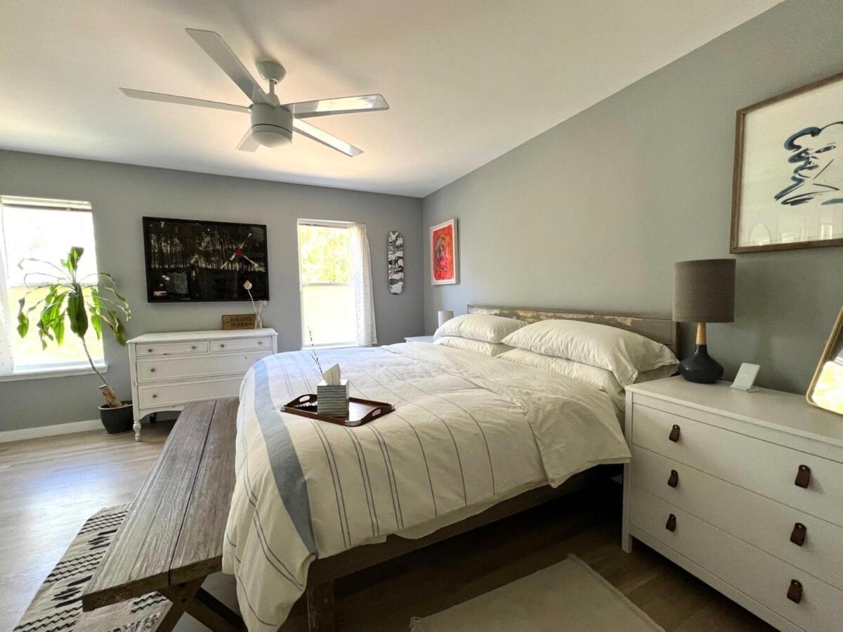Hilltop Haven In W Pool, Family Friendly *