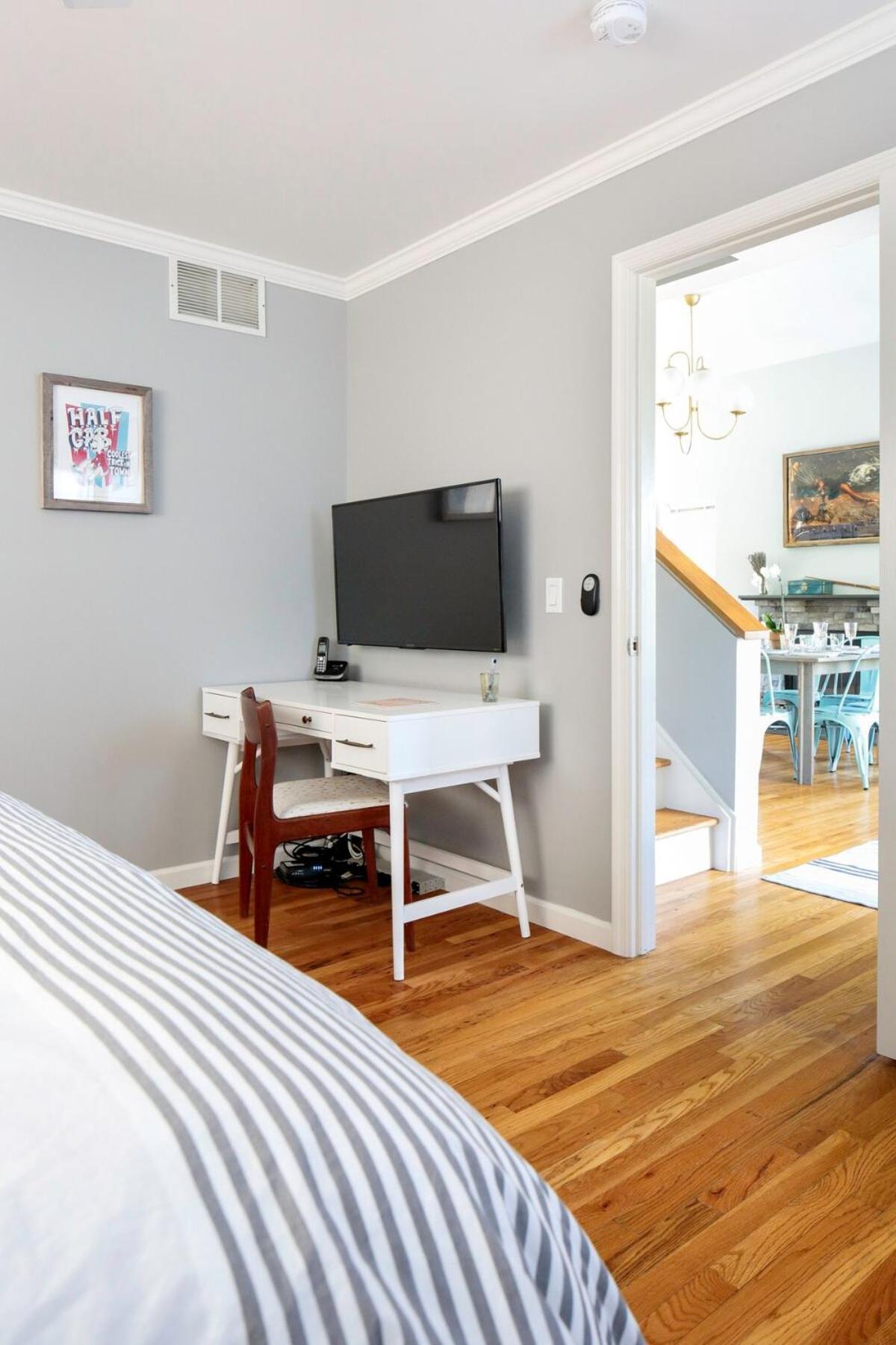 Holiday home Hilltop Haven In W Pool, Family Friendly *