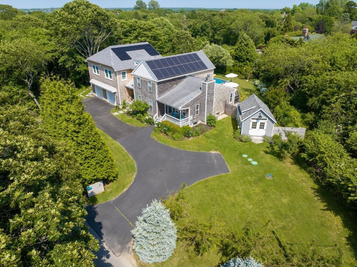 Hilltop Haven In W Pool, Family Friendly Holiday home Montauk