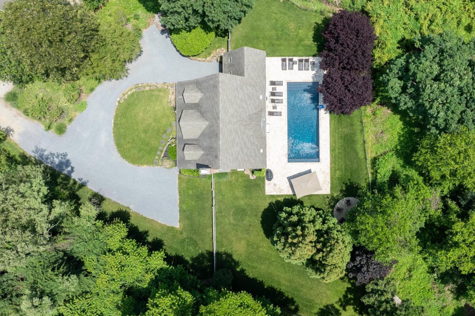 Glendale By Rove 5br Family With Outdoor Space & Heated Pool Montauk