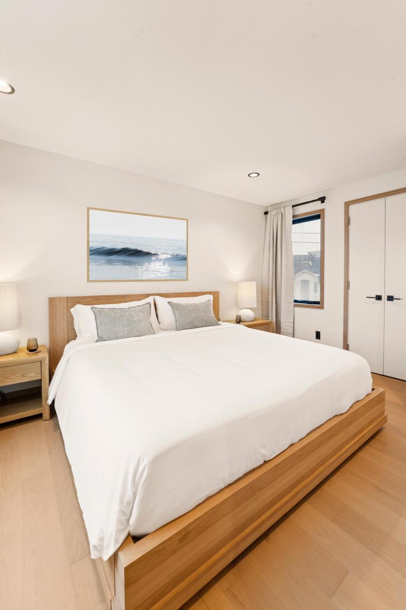 Offshore Aparthotel