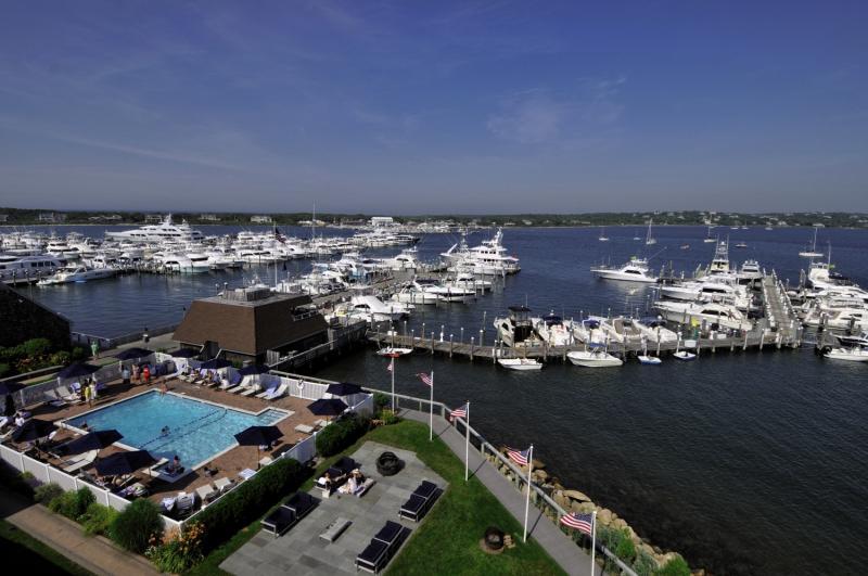 Resort Yacht Club