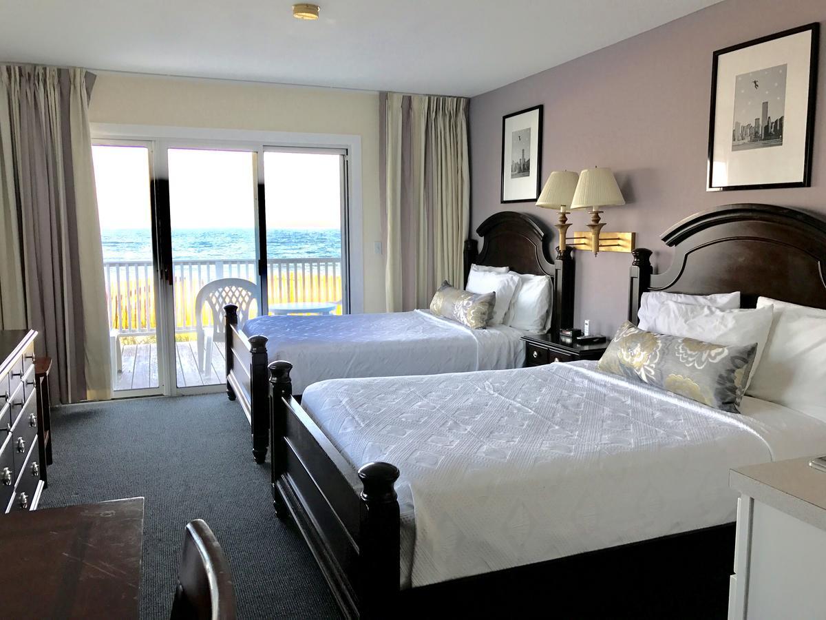 Resort Ocean Surf