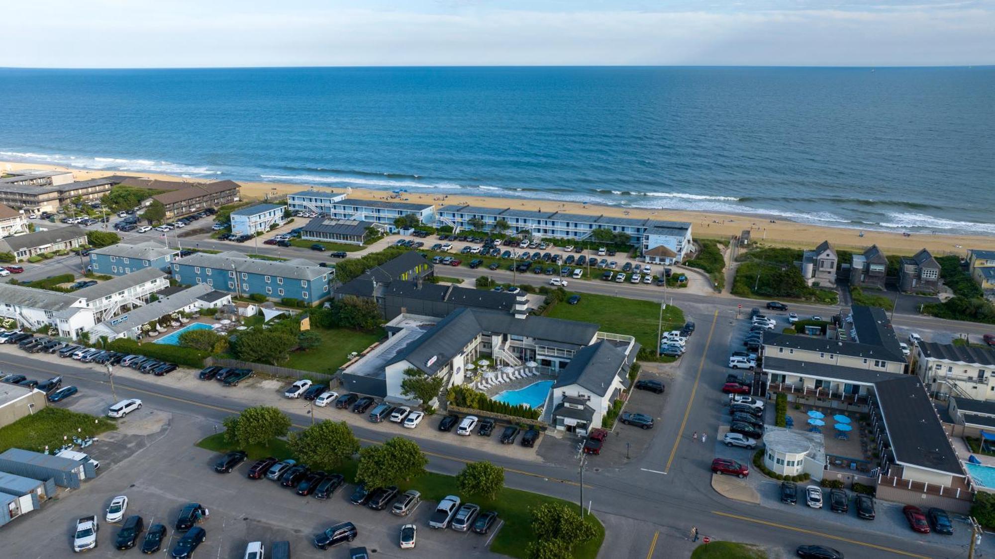 Hotel A Wave -